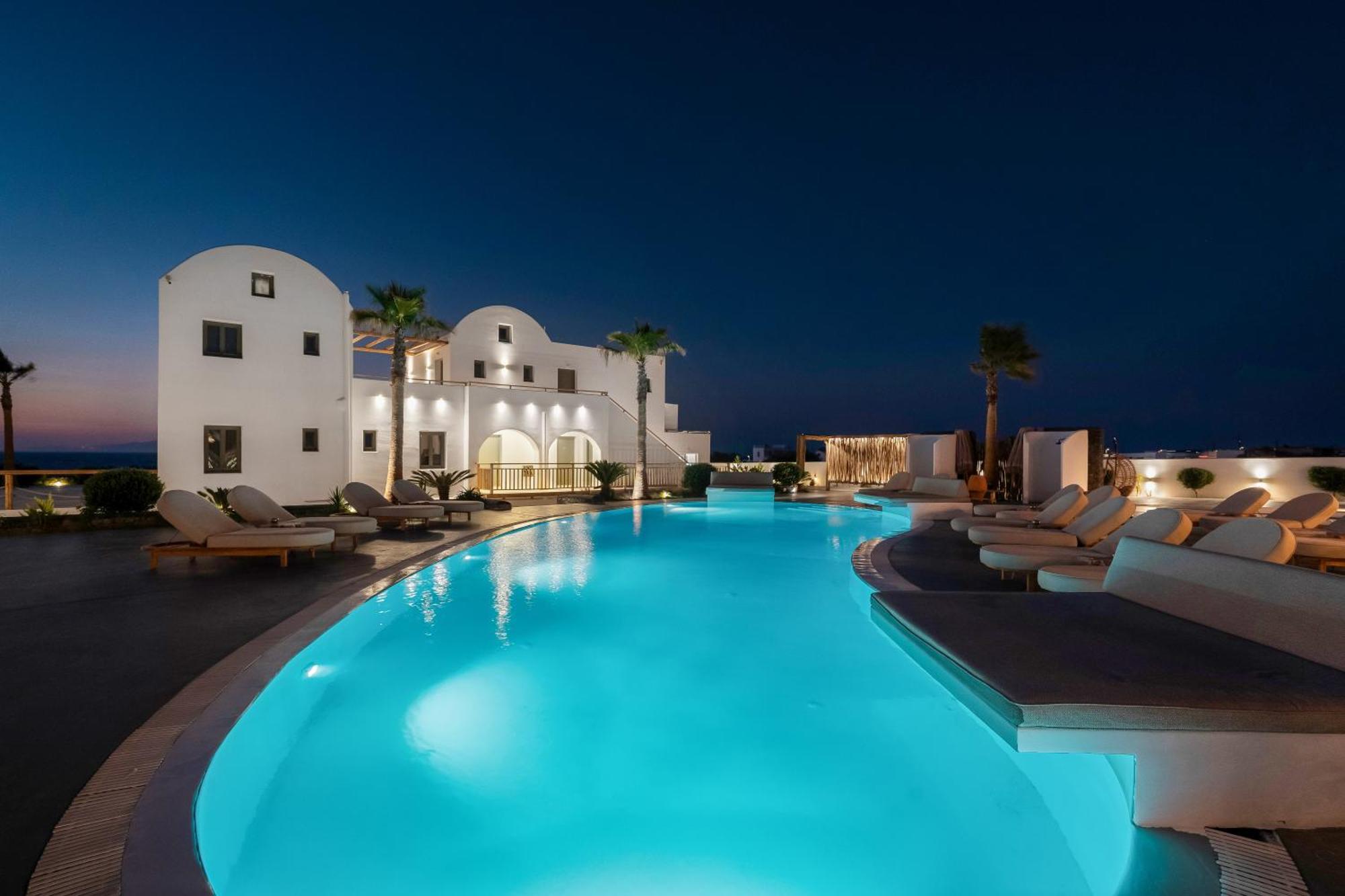 Amethyst Luxury Suites Oia Exterior photo