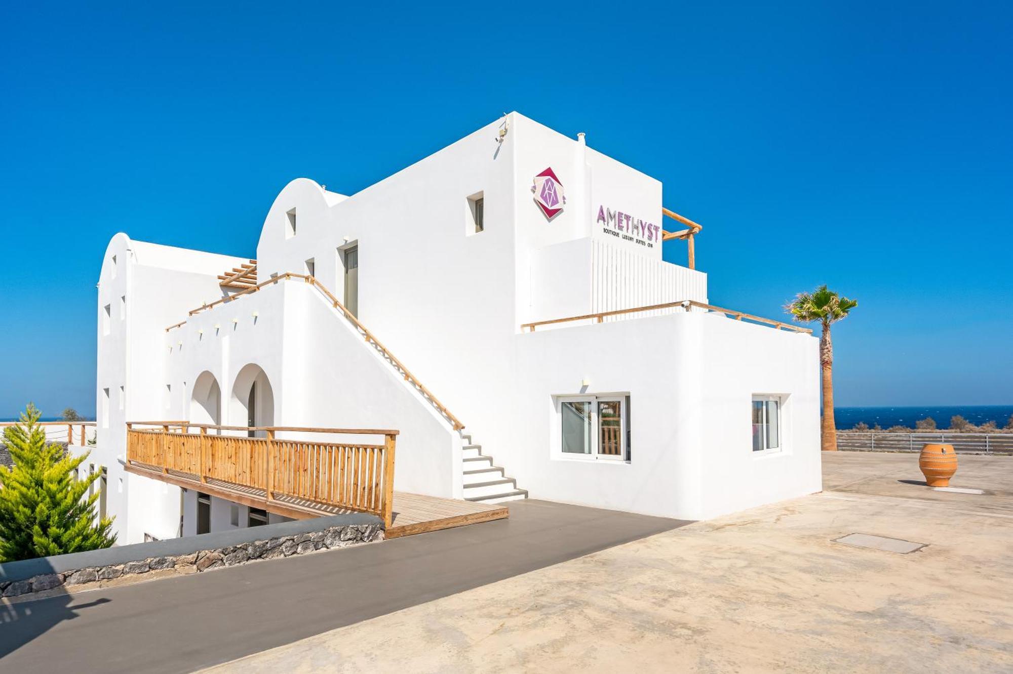 Amethyst Luxury Suites Oia Exterior photo
