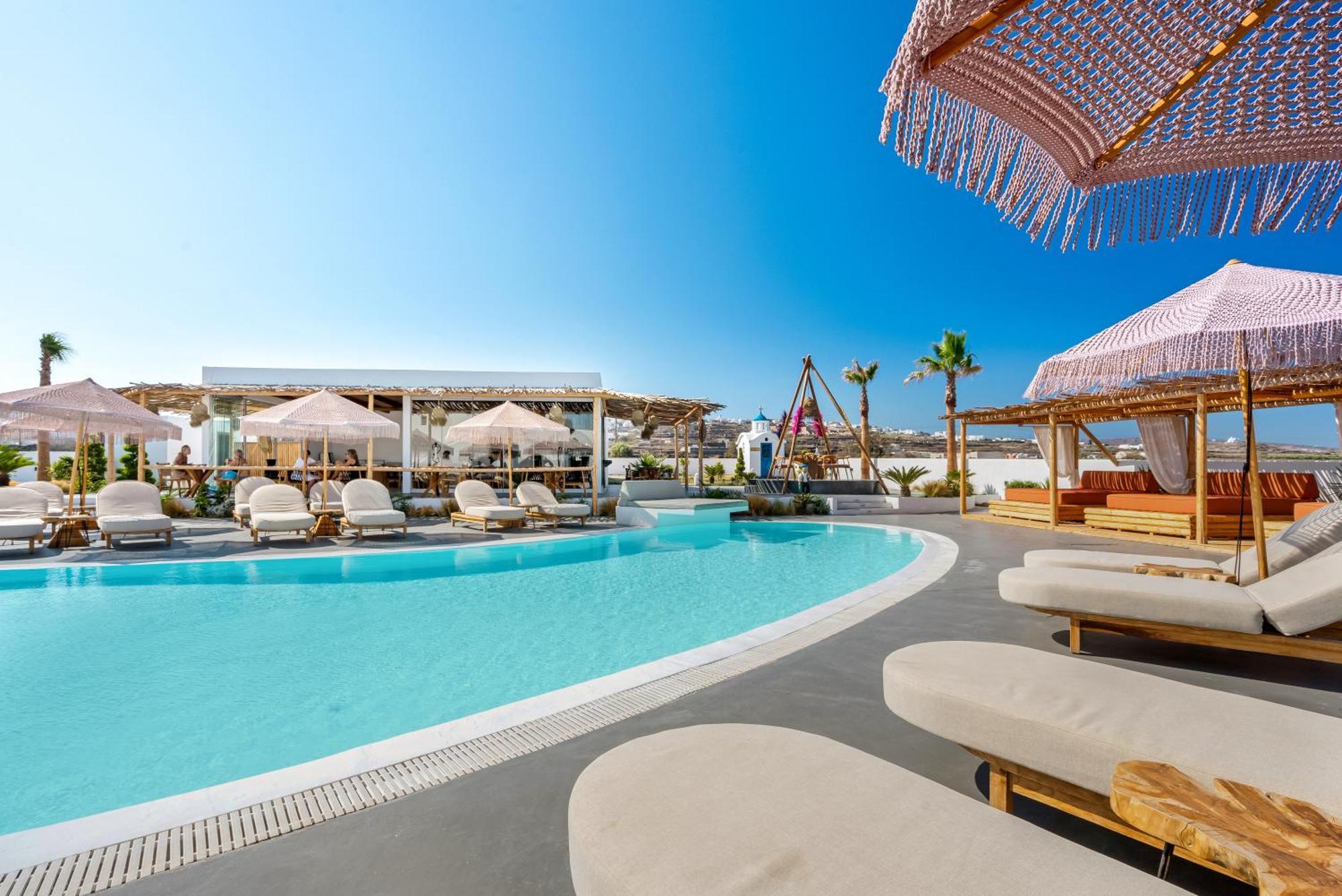 Amethyst Luxury Suites Oia Exterior photo